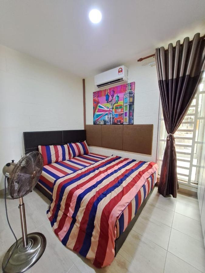 Rayyan Ashraf Homestay Кота-Бару Экстерьер фото
